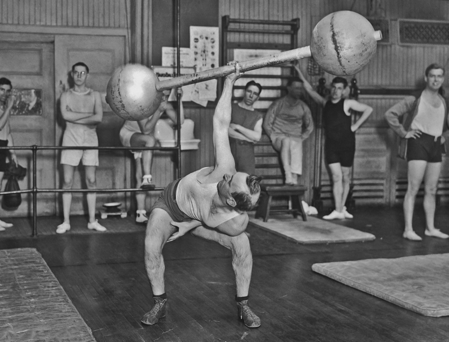 Tập gym là gì và lịch sử hình thành của gym ?